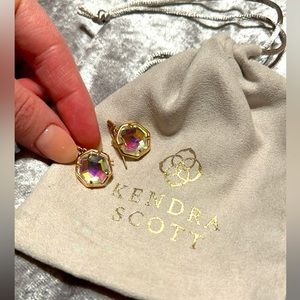 Kendra scott drop earrings